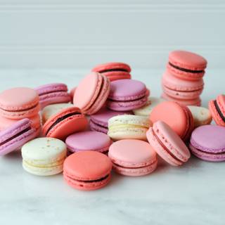 Macaroon Valentines wallpaper