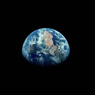 iPhone 14 Earth wallpaper