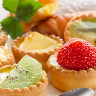 Dessert iPhone wallpaper