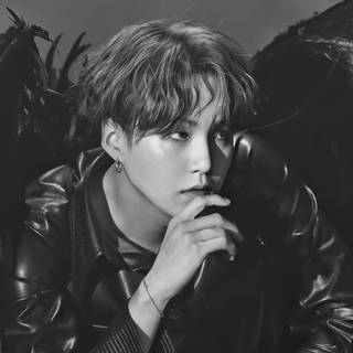 Yoongi iPhone wallpaper