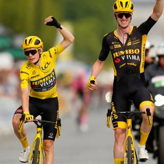 Jonas Vingegaard wallpaper