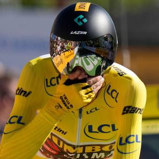 Jonas Vingegaard wallpaper