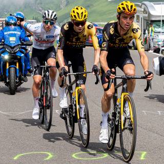 Jonas Vingegaard wallpaper