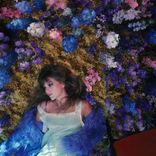 Taylor Swift Lavender Haze wallpaper