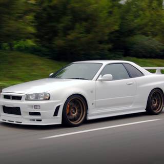 R34 white wallpaper