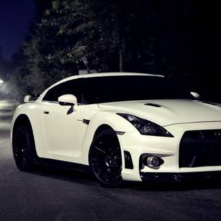 GTR white wallpaper