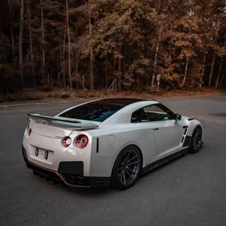 GTR white wallpaper
