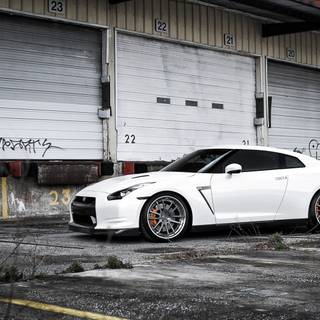 GTR white wallpaper