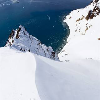 Skiing iPhone wallpaper