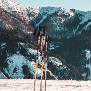 Skiing iPhone wallpaper
