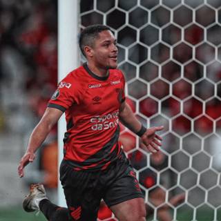 Vitor Roque wallpaper