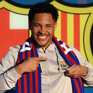 Vitor Roque wallpaper