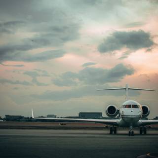 Private jet iPhone wallpaper