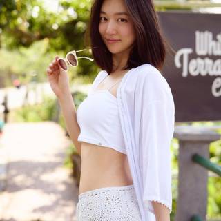 Ha Yeon Joo wallpaper