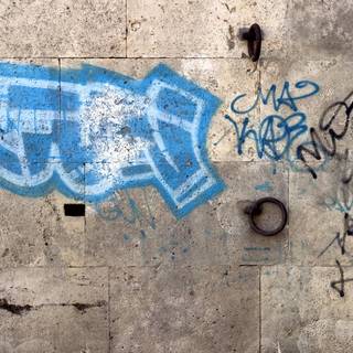 Blue graffiti wallpaper