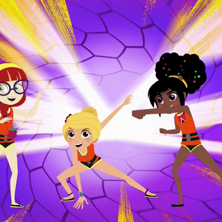 Berry Bees wallpaper