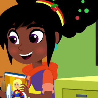 Berry Bees wallpaper