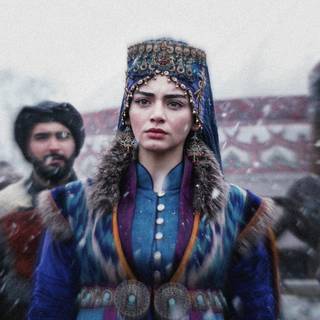 Ozge Torer Kurulus Osman wallpaper