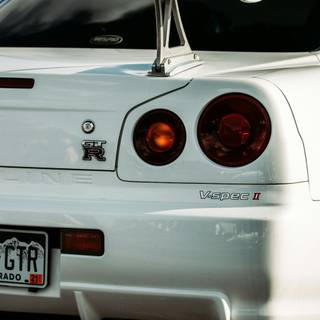 GTR R34 white wallpaper