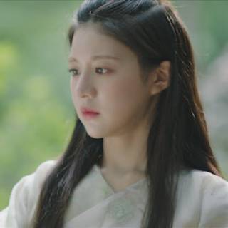 Go Yoon Jung desktop wallpaper