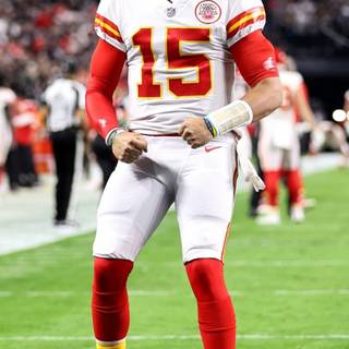 Patrick Mahomes phone wallpaper