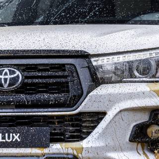 Toyota Hilux iPhone wallpaper