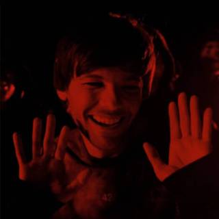 Louis Tomlinson iPhone wallpaper