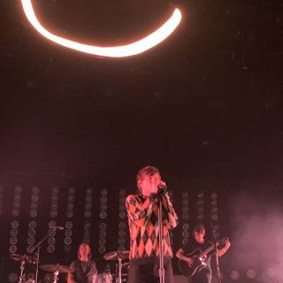 Louis Tomlinson iPhone wallpaper