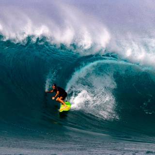 Big wave surfing wallpaper