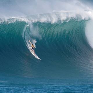Big wave surfing wallpaper