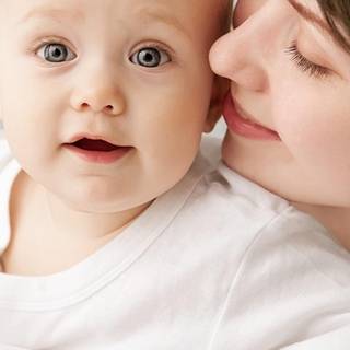 Mother and baby HD wallpaper