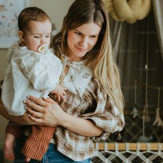 Mother and baby HD wallpaper