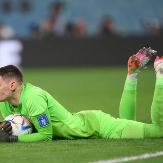 Dominik Livaković wallpaper