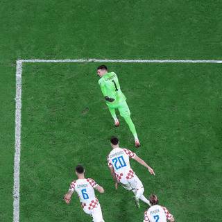 Dominik Livaković wallpaper