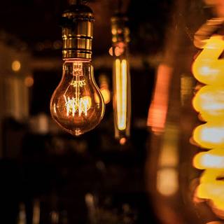 iPhone lamp wallpaper