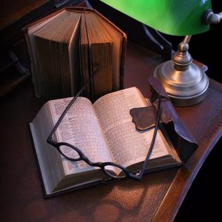 iPhone lamp wallpaper