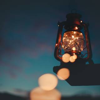 iPhone lamp wallpaper