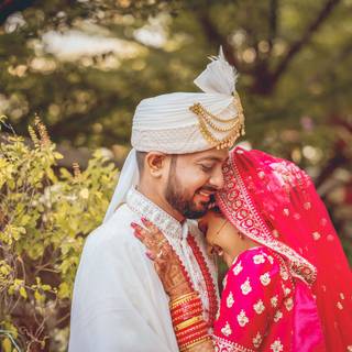 4k couple Indian wallpaper