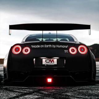 Car iPhone 13 wallpaper