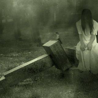 Desktop scary woman wallpaper