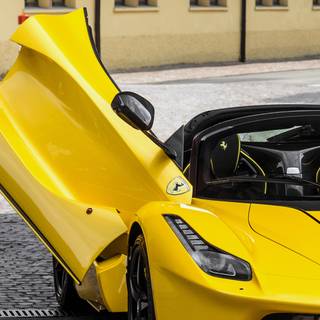 La Ferrari iPhone wallpaper