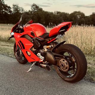 Ducati Panigale iPhone wallpaper