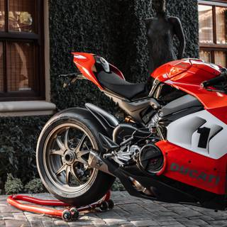 Ducati Panigale iPhone wallpaper