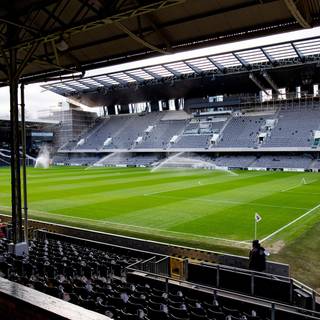 Craven Cottage wallpaper