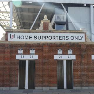 Craven Cottage wallpaper