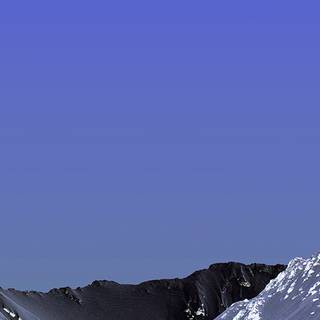 Simple winter mountains wallpaper