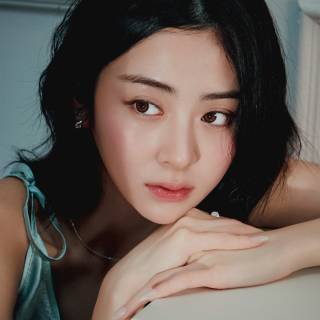 Le Sserafim 2024 wallpaper