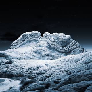 Simple winter mountains wallpaper