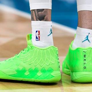 Lamelo shoes wallpaper