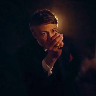 Aberama Gold wallpaper